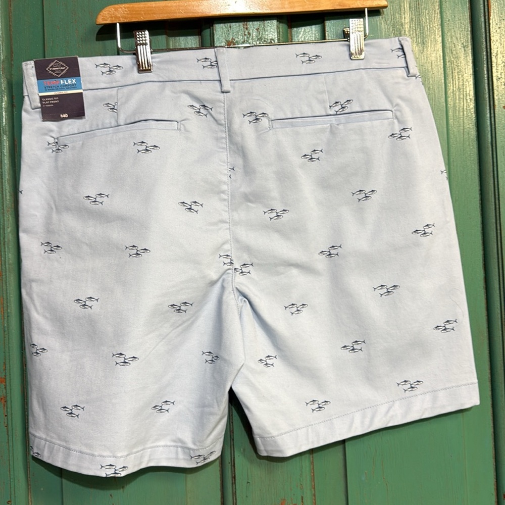St. John's Bay Fish Shorts - Picture 4 of 8